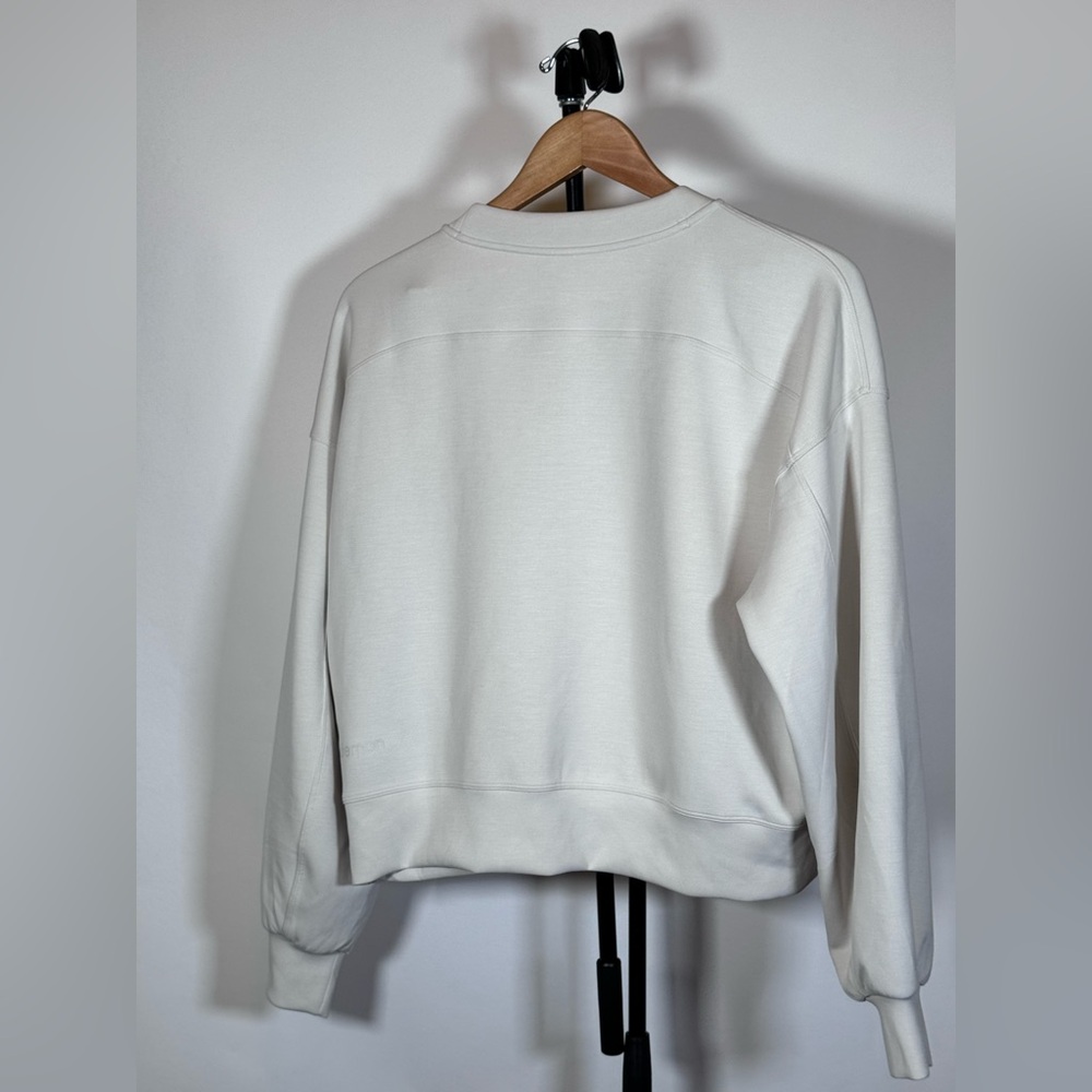 NWOT Lululemon Perfectly Oversized Cropped Crew *Softstreme - Picture 5 of 9